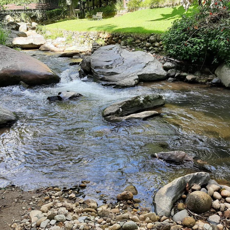 Casa Rosa Lumiar, Cachoeira Particular E Fazendinha Ngoại thất bức ảnh